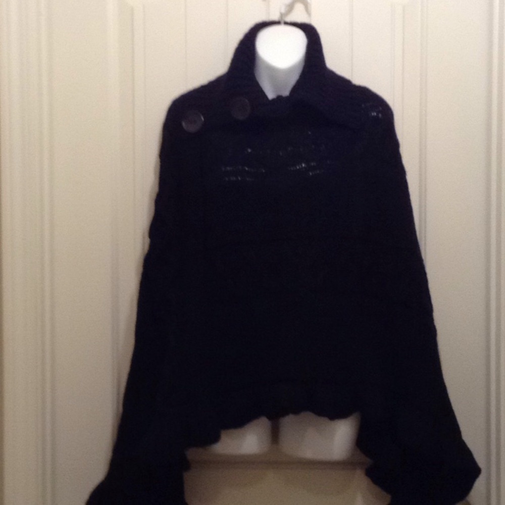 Monneta Sweater Poncho